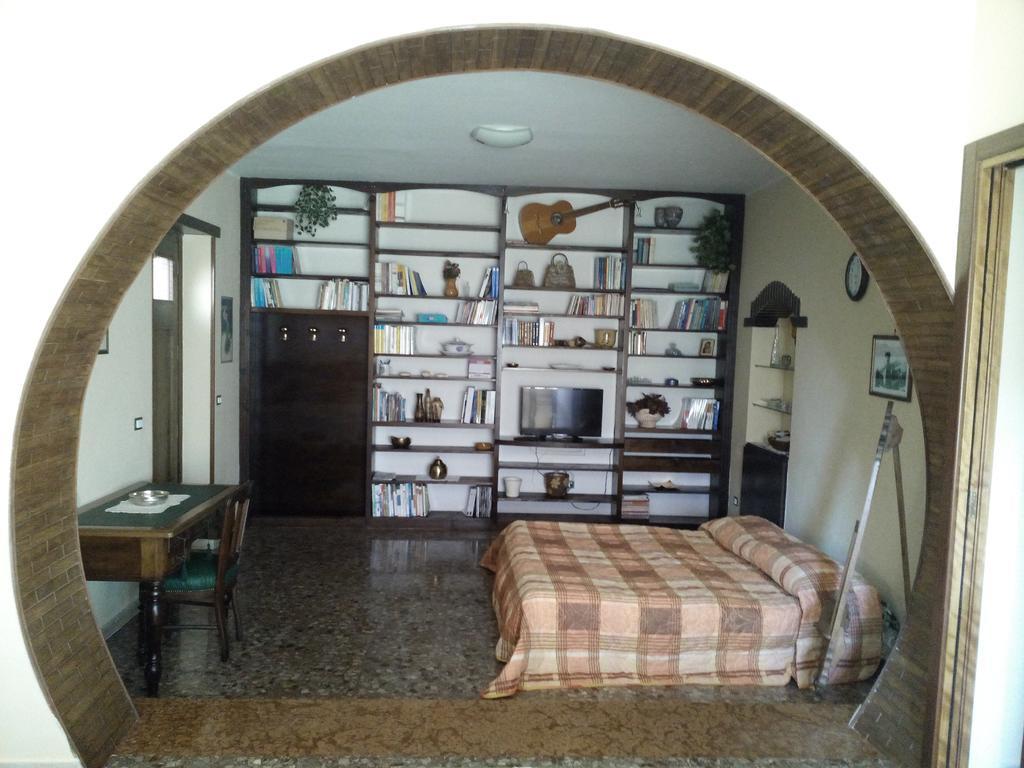B&B A Casa Di Nonna Fondi Exterior foto